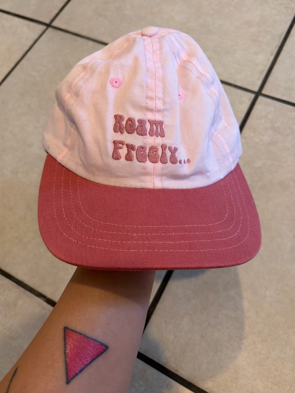 hikerdelic “roam freely” cap